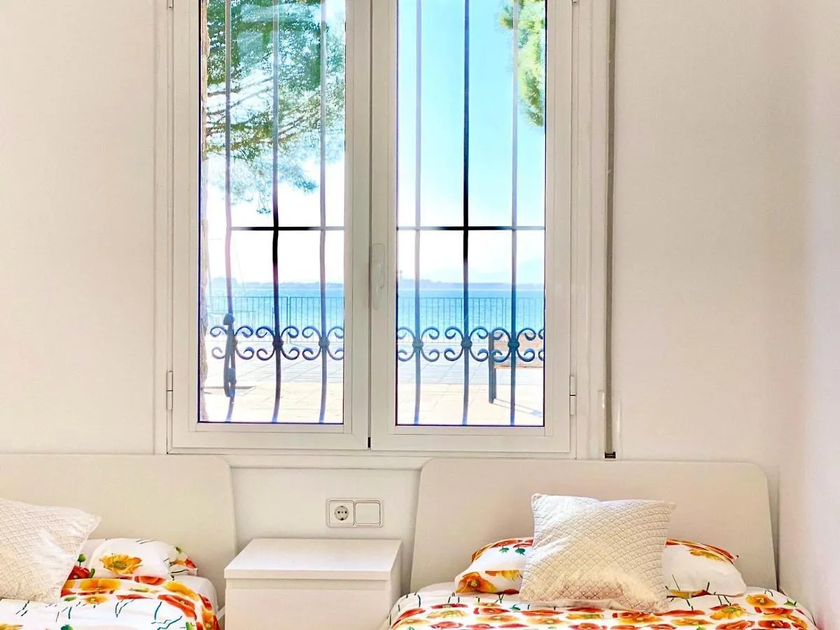 Appartement devant la plage Roses